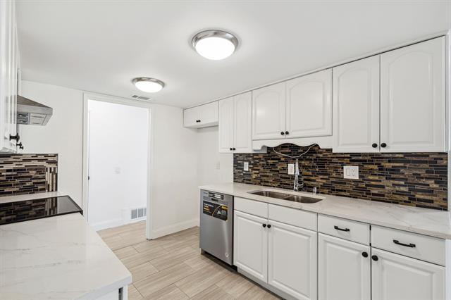 Building Photo - 2129 Richland Dr