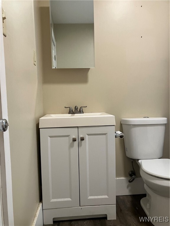 Building Photo - 2253 Niagara St