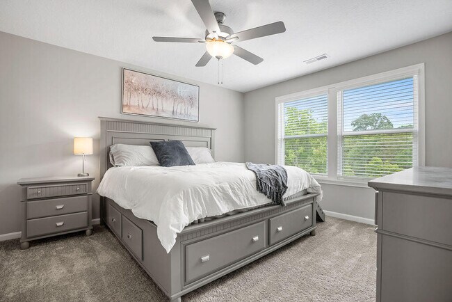 Building Photo - 2459 Bella Rdg