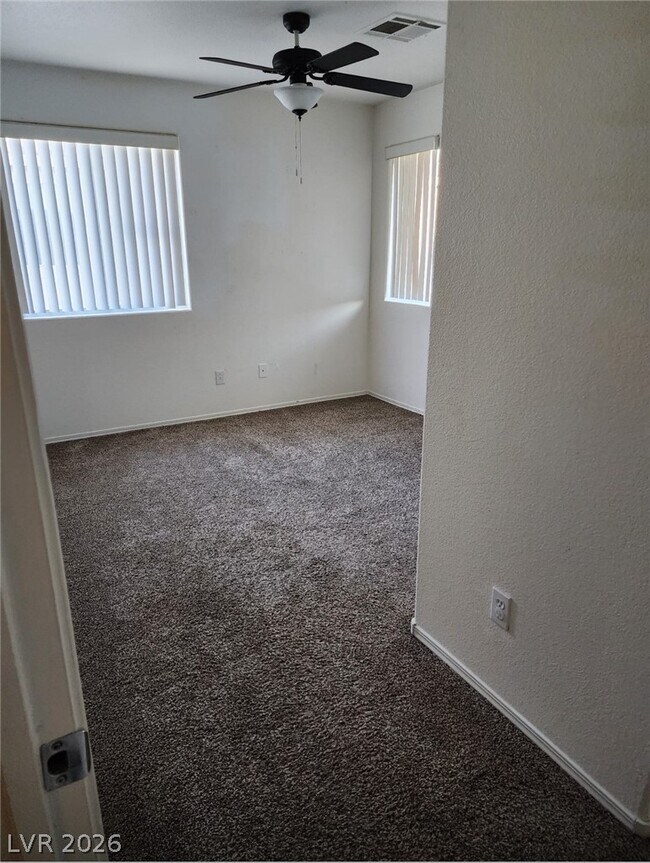 Building Photo - 11901 Fairfax Ridge St