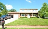 Building Photo - Spacious 4Bd/2.5Bth Single-Family Home with Garage & Fenced Yard – Prime Location!
