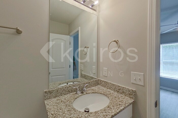 Building Photo - 302 Cedar Ridge