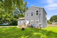 Building Photo - 326 Railroad St