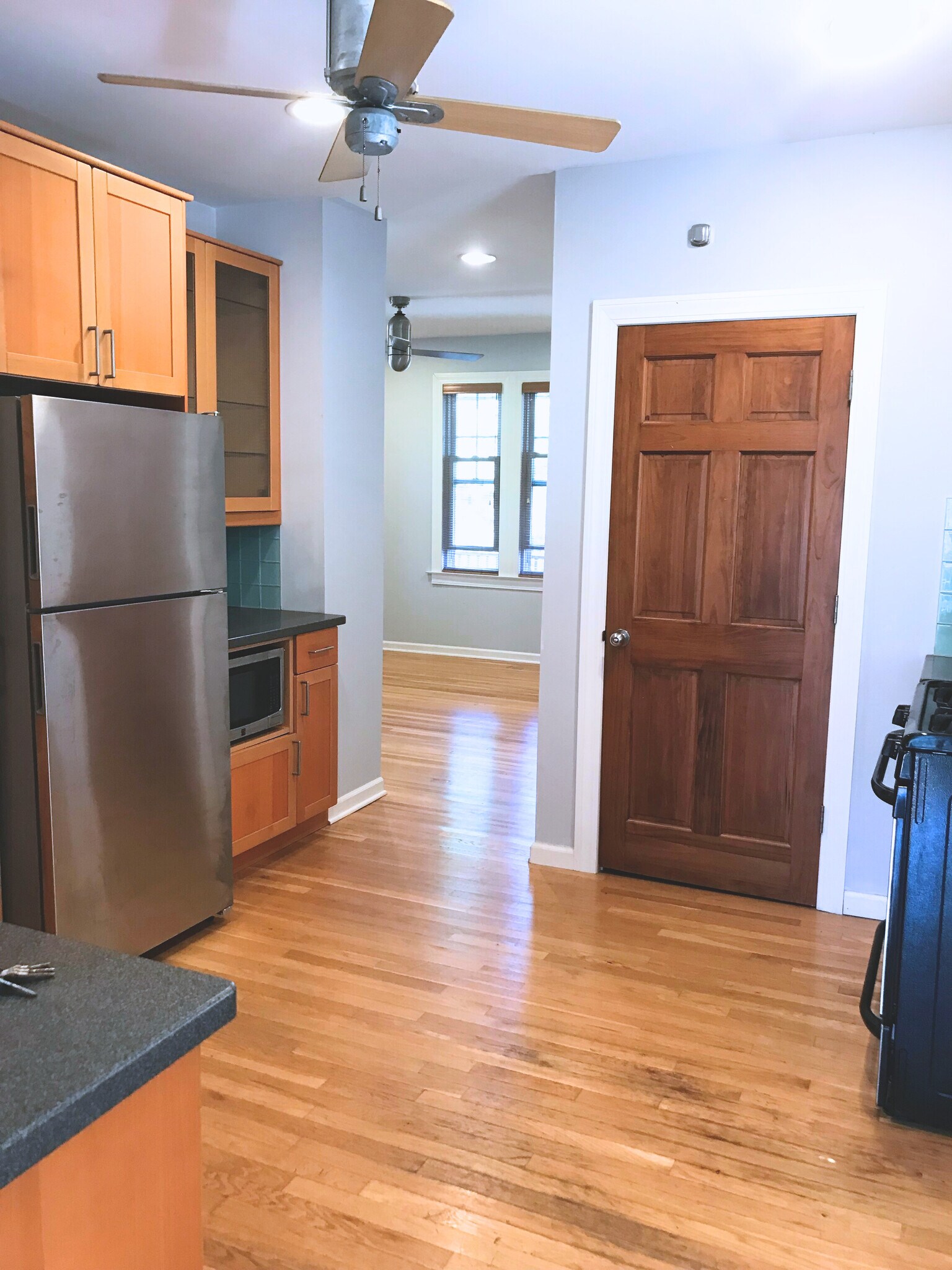 Building Photo - 11 Cherry St