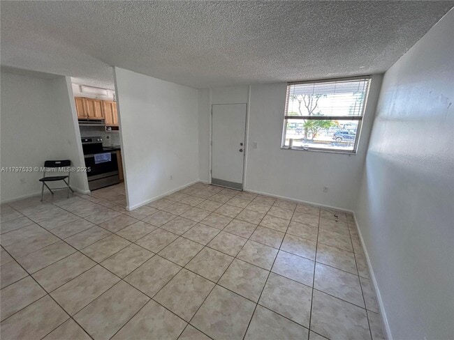 Building Photo - 1801 S Treasure Dr