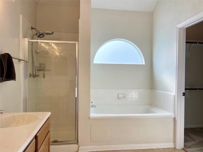 Building Photo - 4630 Jaymar Dr