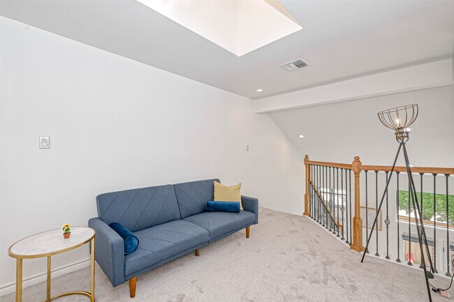 Building Photo - 5613 St Paul St