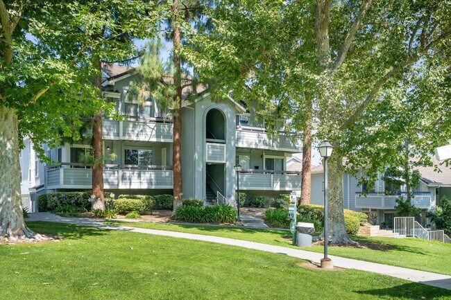 Building Photo - 26842 Claudette St