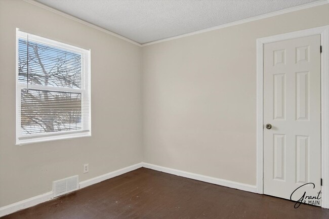 Building Photo - 12200 Cheyenne St