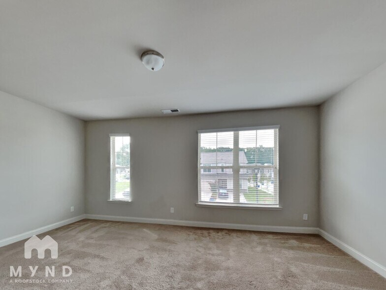 Building Photo - 3413 Sumersbe court