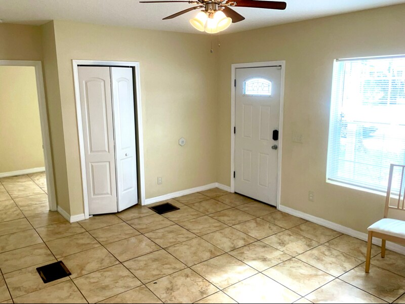 Building Photo - 316 N Grandview Ave