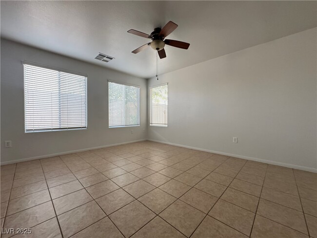 Building Photo - 9934 Juniper Haven Ave