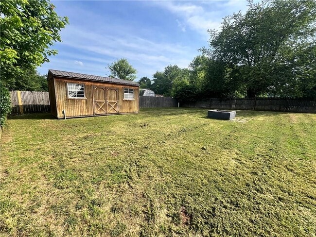 Building Photo - 20835 Justin Dr