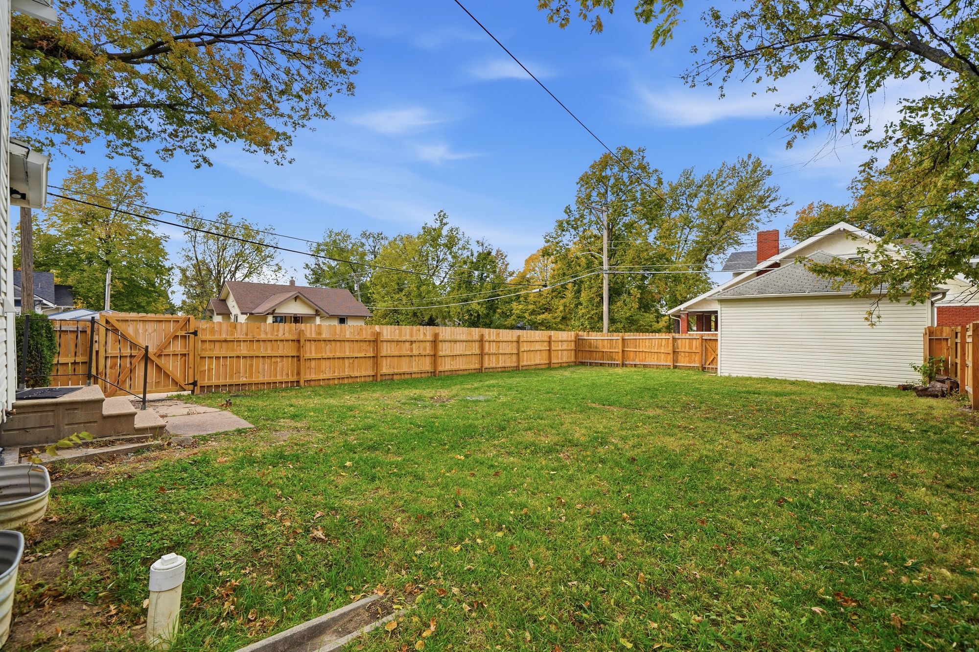 Building Photo - 245 S 28th St