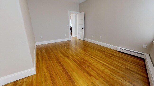 Building Photo - 16 Church St