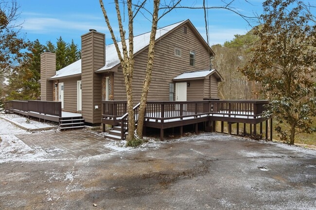 Building Photo - 6008 Champion Rd