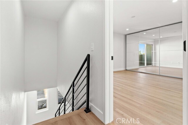 Building Photo - 552 Hahn Ave