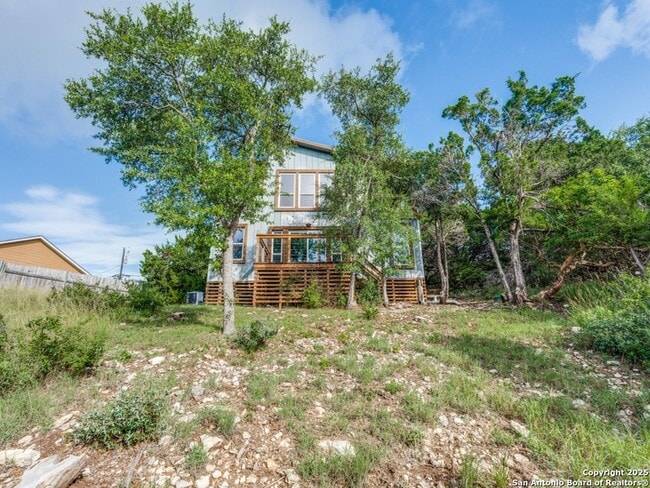 Building Photo - 238 Ledgeview Dr