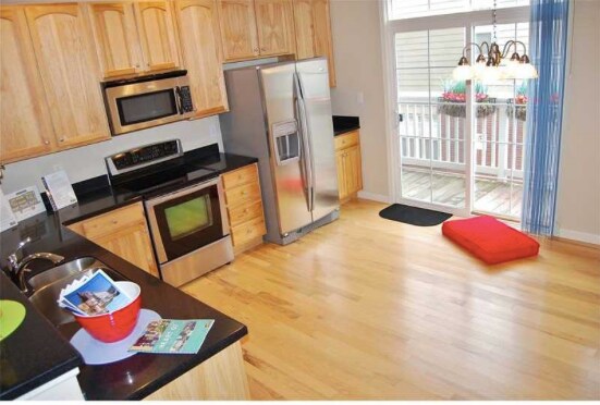 Building Photo - 70 Florence St