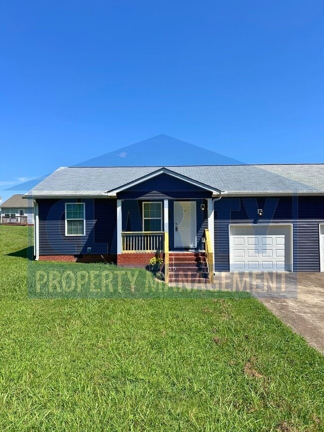 Building Photo - **1004 Whisperwood Trail NE