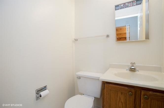 Building Photo - 2565 College Hill Cir