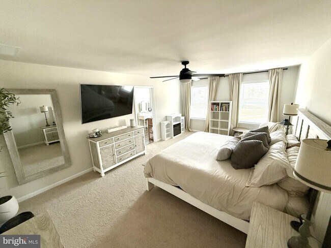 Building Photo - 24119 Hammerhead Dr