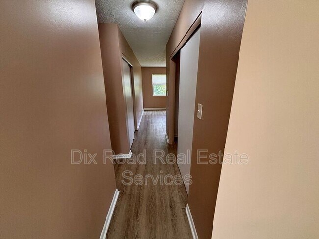 Building Photo - 3312 Burgoyne Dr