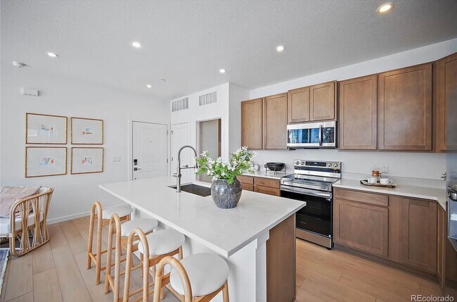 Building Photo - 11940 Soprano Cir