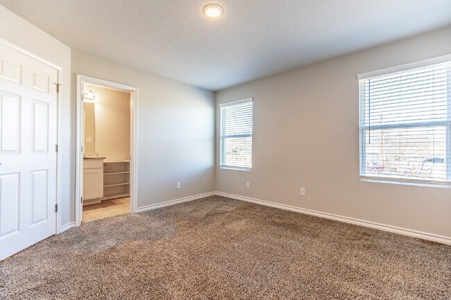 Building Photo - 6265 Eddie Way