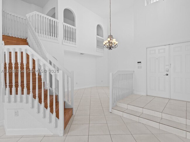 Building Photo - 11149 NW 72nd Terrace