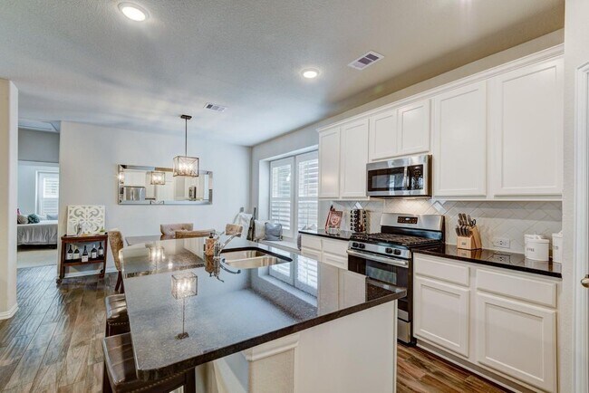 Building Photo - 29809 Woodsons Edge Way