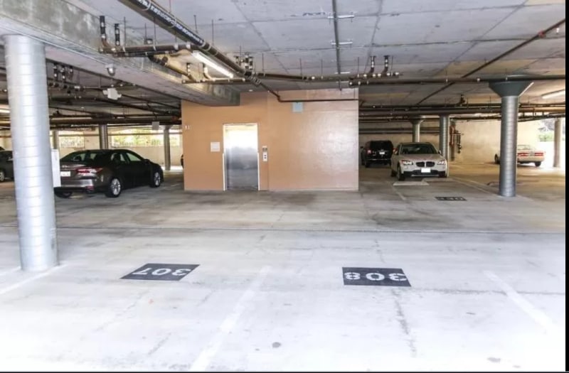 Building Photo - 7677 Mission Gorge Rd