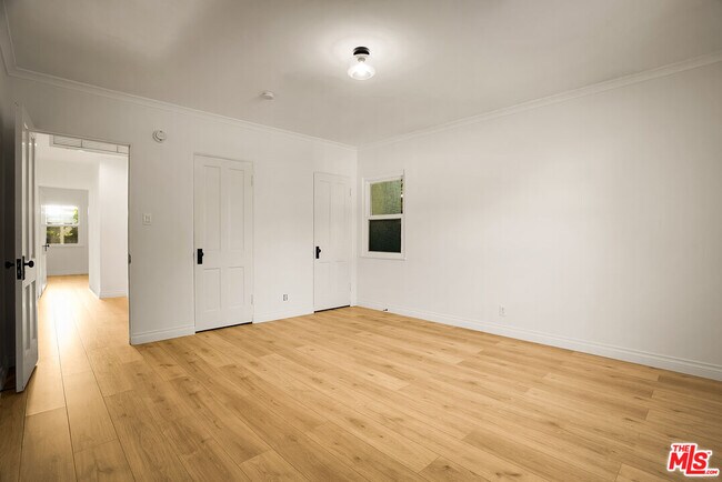 Building Photo - 5419 Gentry Ave