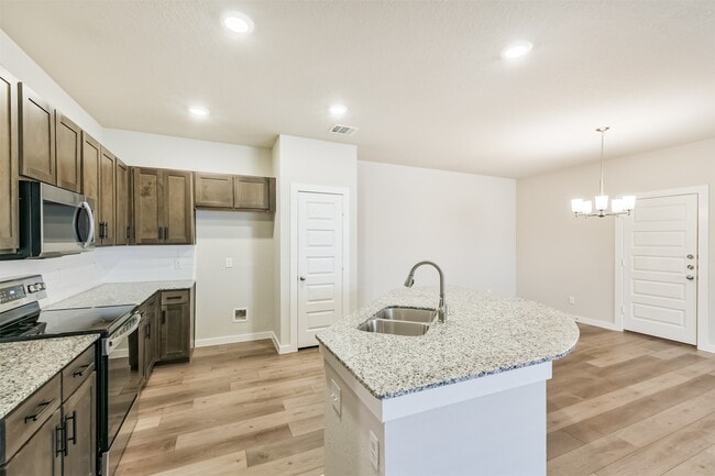 Building Photo - 25109 Pacific Wren Dr