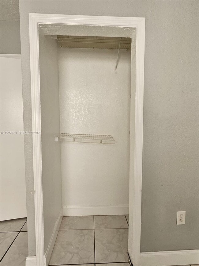 Building Photo - 701 N 70th Ave