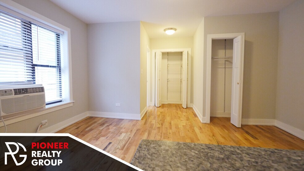 Building Photo - 2907 N Mildred Ave