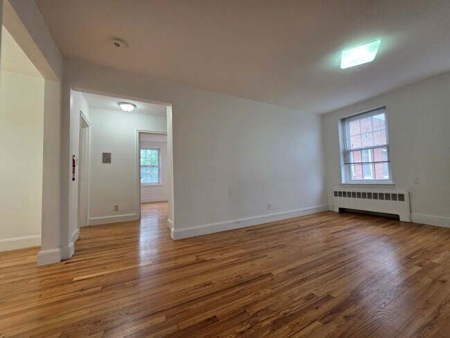 Building Photo - 25 Englewood Ave