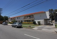 Building Photo - 15925 Victory Blvd