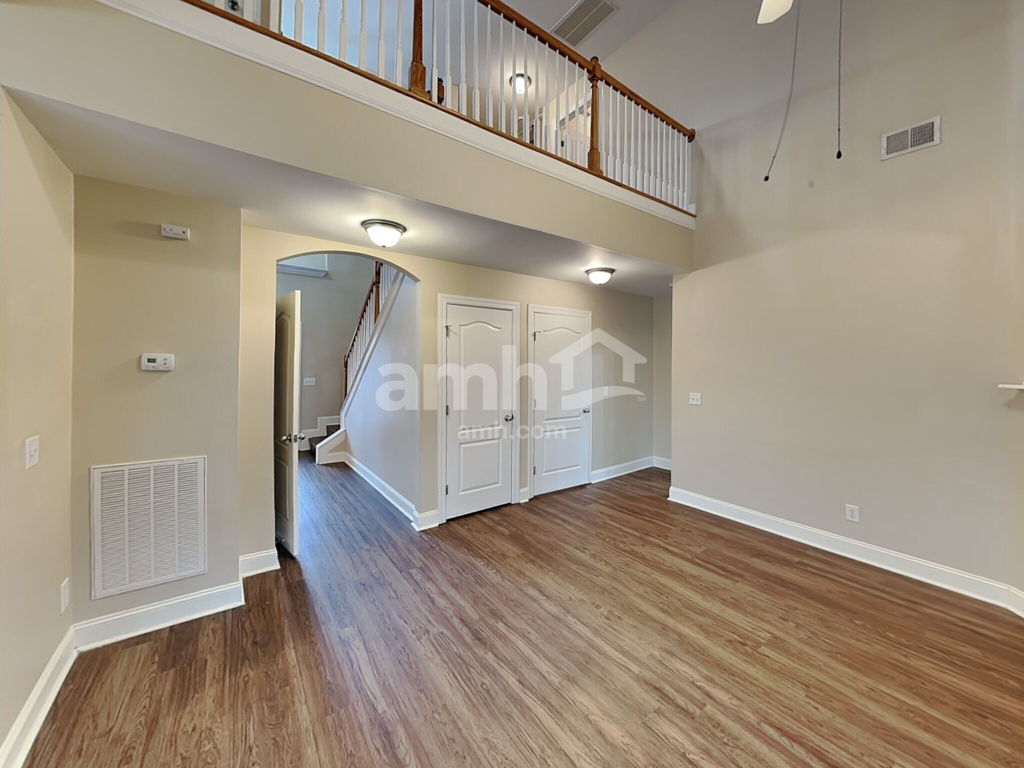 Building Photo - 4013 Lilac Ln