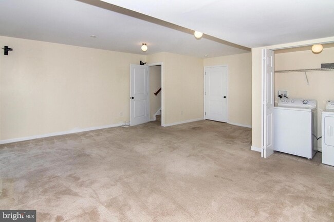 Building Photo - 517 Boxwood Ln