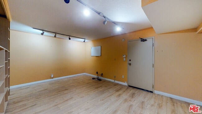 Building Photo - 21821 Burbank Blvd