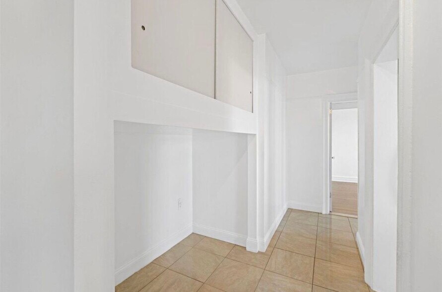 Hallway with Storage and Enclave - 3718 Park Ave