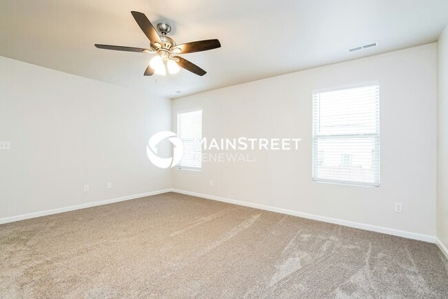 Building Photo - 4 Bedroom Pet-Friendly Home in Raleigh, NC with Main Street Renewal