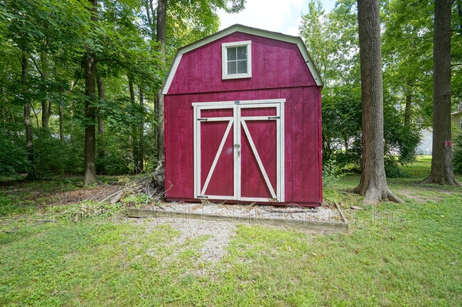 Building Photo - 4238 Sunshine Ave