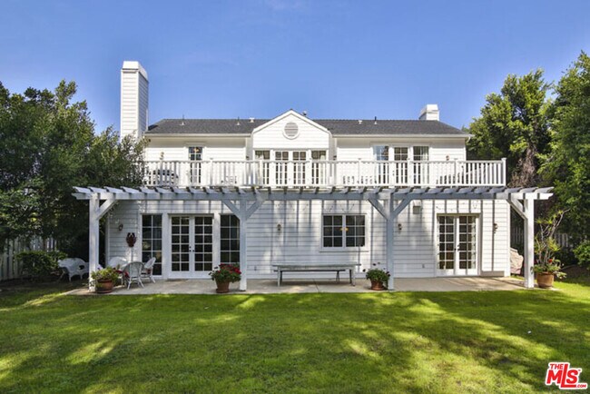 Building Photo - 28910 Hampton Pl
