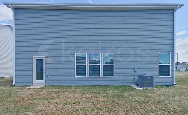 Building Photo - 101 Silver Maple Ln