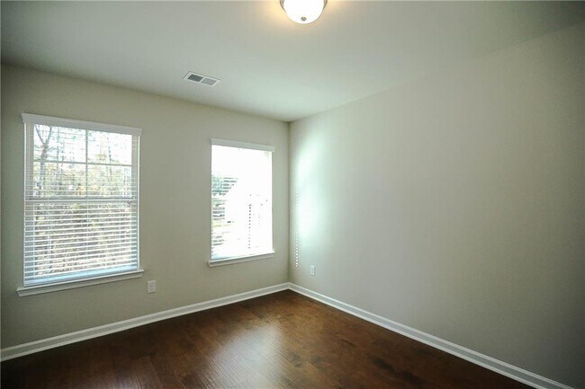 Building Photo - 2304 Shetley Creek Dr