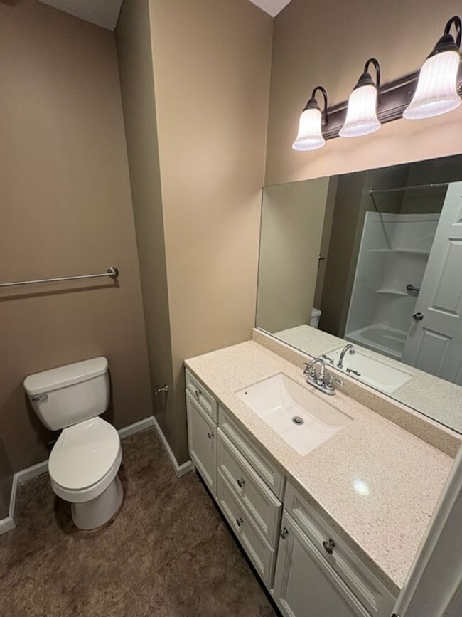 Building Photo - Jefferson Commons Apartments