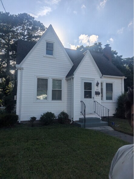 Building Photo - 3819 Pamlico Cir