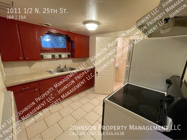 Building Photo - North End Basement Duplex Apartment.  Walk...